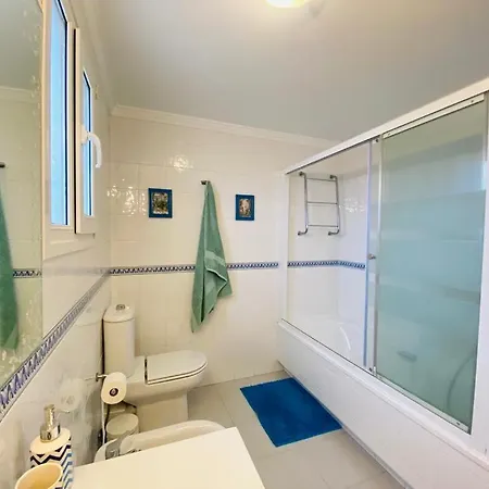 Benaplaya - Fantastica Casa Con Terraza & Piscina, Playa A 200 Metros
