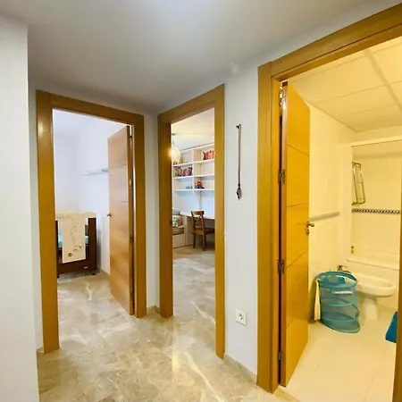 Apartment Benaplaya - Fantastica Casa Con Terraza & Piscina, Playa A 200 Metros