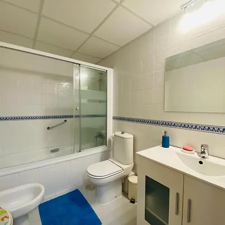 Benaplaya - Fantastica Casa Con Terraza & Piscina, Playa A 200 Metros Malaga