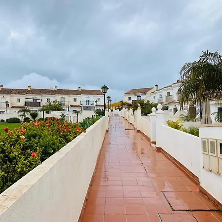Apartment Benaplaya - Fantastica Casa Con Terraza & Piscina, Playa A 200 Metros