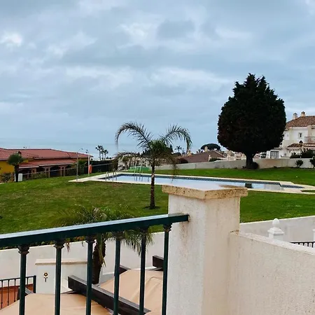 Benaplaya - Fantastica Casa Con Terraza & Piscina, Playa A 200 Metros Malaga